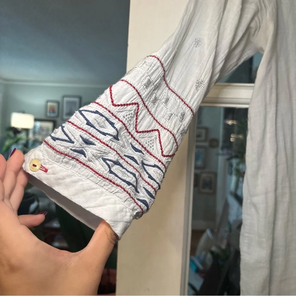 Johnny Was White Blouse with Red and Blue Embroidery - Picture 4 of 16